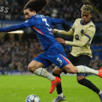 Rooney Terpukau Cucurella Bikin Barcelona Kewalahan