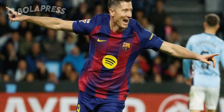 Robert Lewandowski Selangkah Lagi Masuk Daftar Pencetak Gol